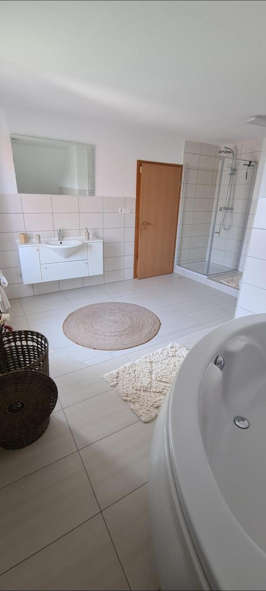 Stilvolle Ferienwohnung Free Parking, Space, Wlan Niestetal Exterior foto